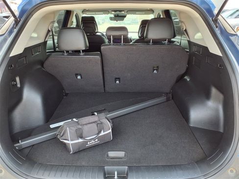 Used 2025 Kia Sportage EX image 10