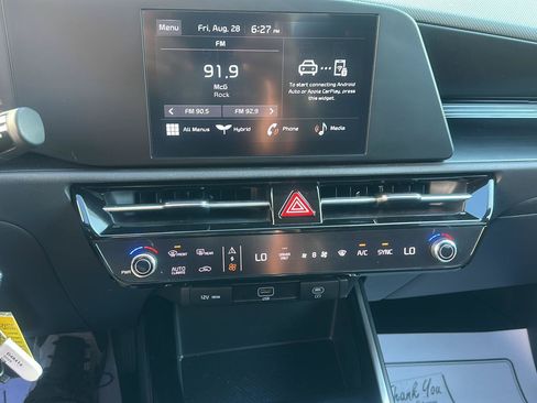 Used 2025 Kia Niro LX FWD image 21