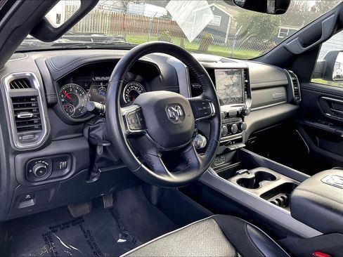 Used 2024 RAM 1500 Laramie image 13