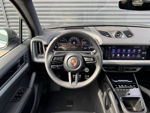 New 2026 Porsche Cayenne S image 19