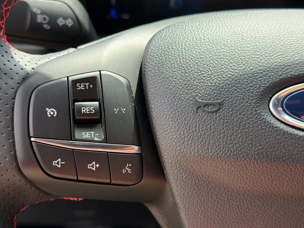 Used 2026 Ford Escape ST-Line FWD image 24