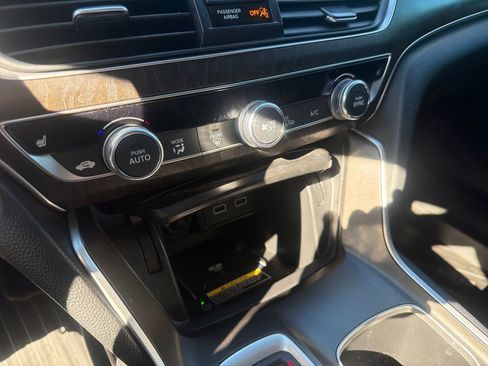 Used 2022 Honda Accord EX-L image 39