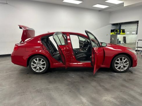 Used 2013 INFINITI G37 4dr x AWD w/ Premium Pkg image 25