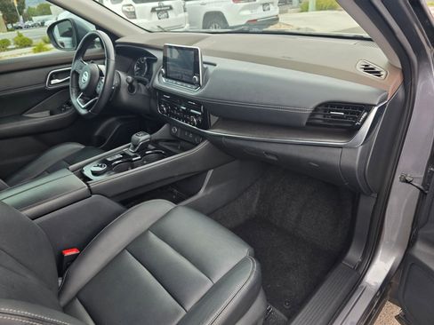 Used 2021 Nissan Rogue SL image 34