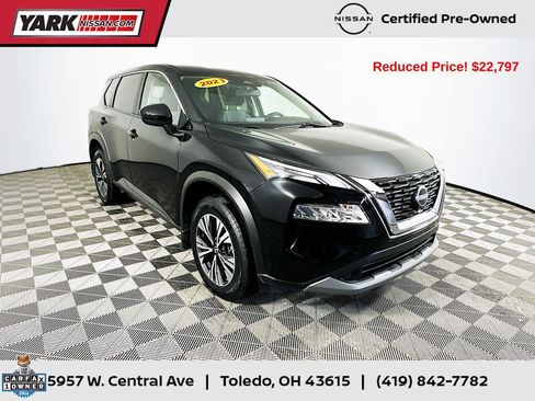 Certified 2023 Nissan Rogue SV image 1