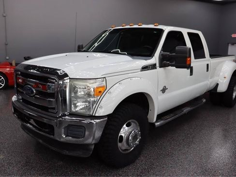 Used 2012 Ford F350 XLT w/ XLT Interior Pkg AWD/4WD image 8