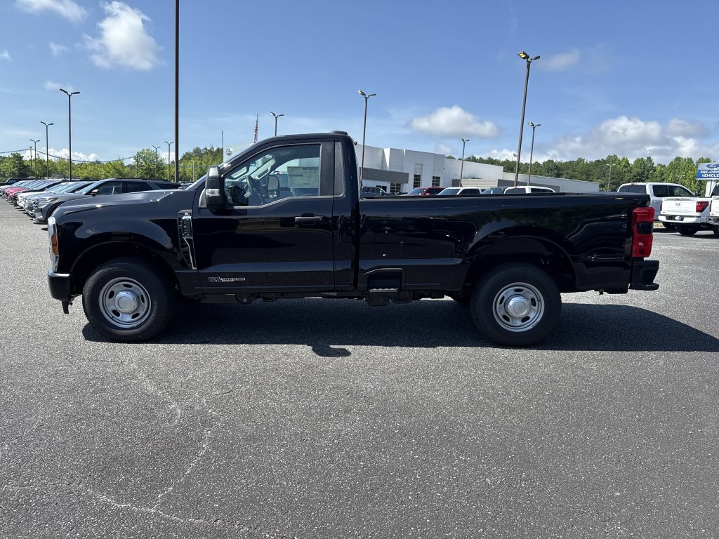 New 2025 Ford F350 XL w/ 360-Degree Camera Package RWD image 4