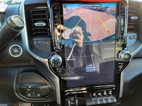 Used 2025 RAM 2500 Laramie image 28