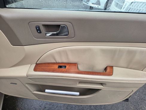 Used 2006 Cadillac STS w/ Preferred Equipment Group image 14