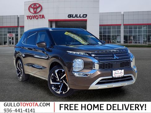 Used 2022 Mitsubishi Outlander SEL image 1