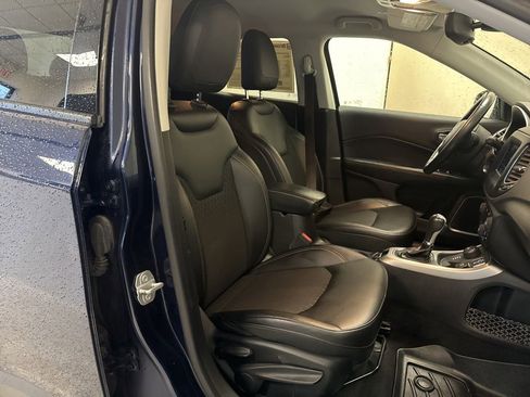 Used 2019 Jeep Compass Latitude w/ Cold Weather Group AWD/4WD image 20