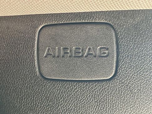 Used 2021 Chevrolet Malibu LT image 31