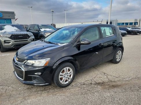 Used 2020 Chevrolet Sonic LT image 8