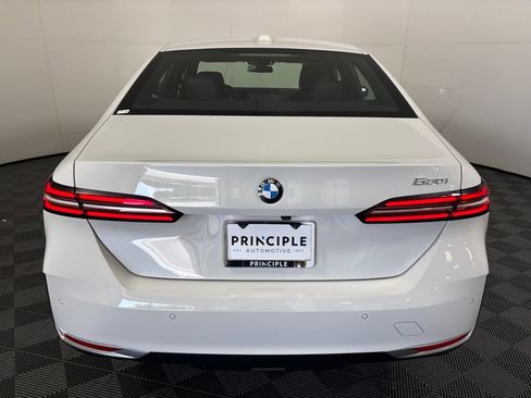 Certified 2024 BMW 530i w/ Premium Package RWD image 6