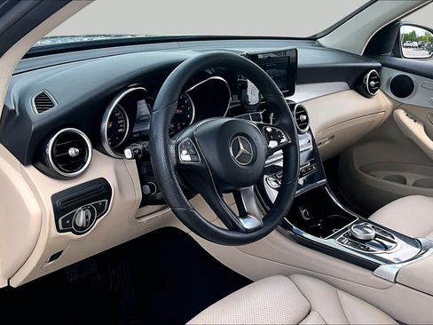 Used 2017 Mercedes-Benz GLC 300 image 16