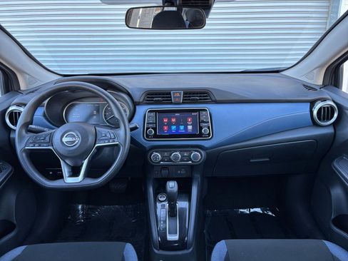Used 2025 Nissan Versa SV FWD image 31