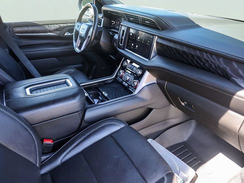 Used 2022 GMC Yukon XL Denali w/ Max Trailering Package AWD/4WD image 35