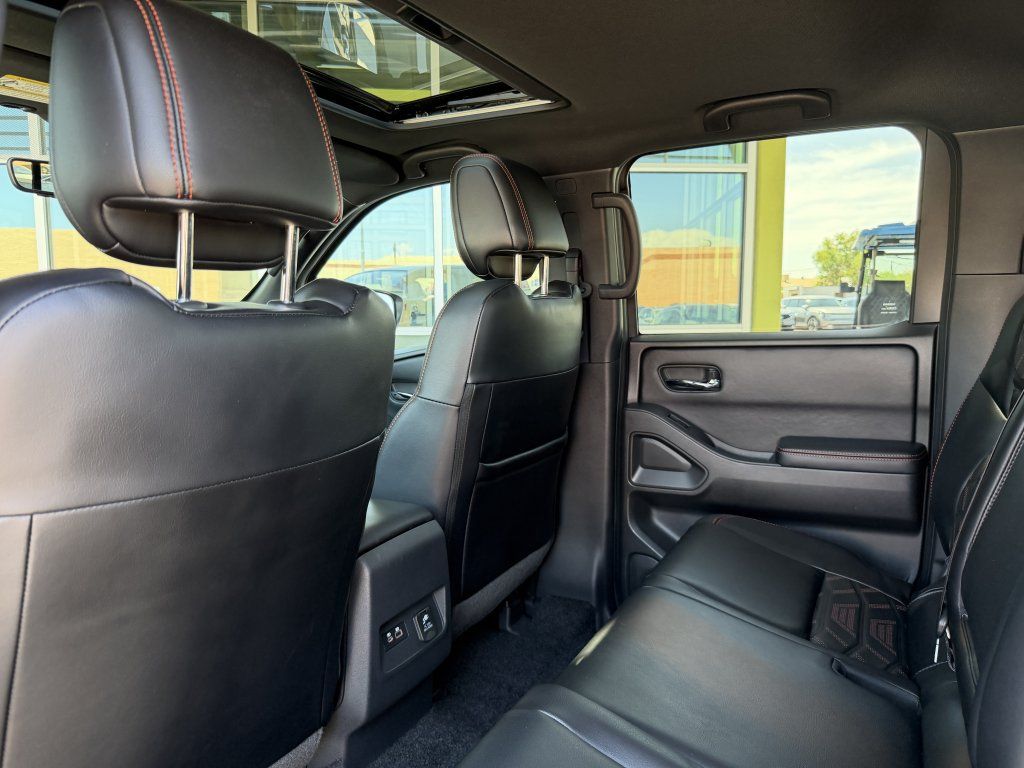 Used 2025 Nissan Frontier Pro-X w/ Pro Premium Package RWD image 32
