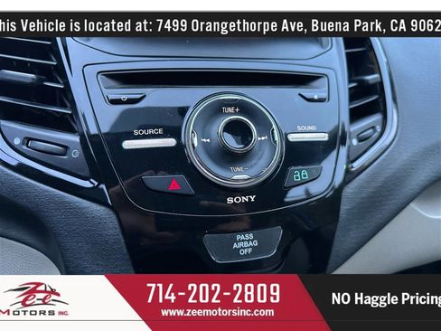 Used 2014 Ford Fiesta Titanium image 29