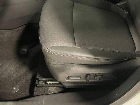 Used 2023 Buick Encore GX Preferred w/ Cold Weather Comfort Package AWD/4WD image 20