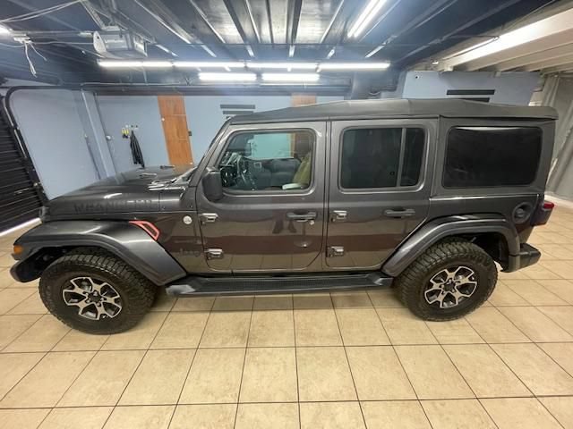 Used 2018 Jeep Wrangler Unlimited Sahara AWD/4WD image 6