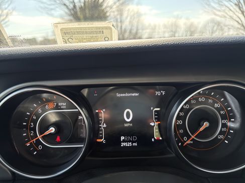 Used 2021 Jeep Wrangler Willys AWD/4WD image 30