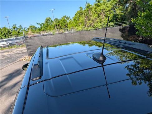 Used 2023 Chevrolet TrailBlazer RS w/ Sun and Liftgate Package FWD image 24