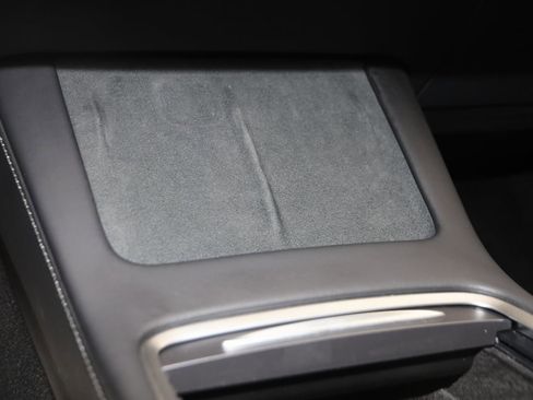 Used 2025 Tesla Model Y Long Range image 28