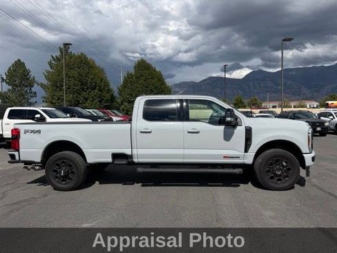 Used 2025 Ford F350 Lariat w/ Black Appearance Package AWD/4WD image 3