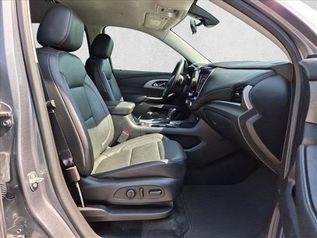 Used 2020 Chevrolet Traverse LT w/ Driver Confidence II Package FWD image 19