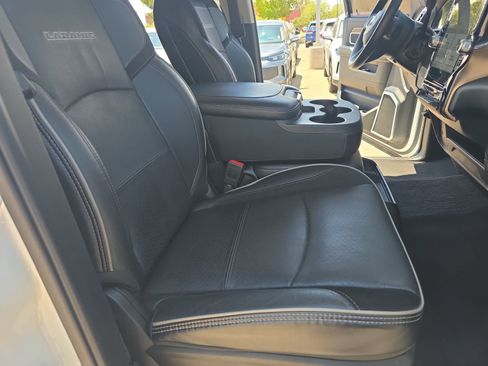 Used 2024 RAM 2500 Laramie AWD/4WD image 19