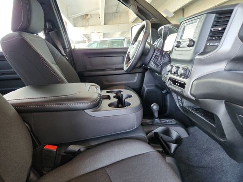 New 2024 RAM 2500 Tradesman w/ Chrome Appearance Group image 19