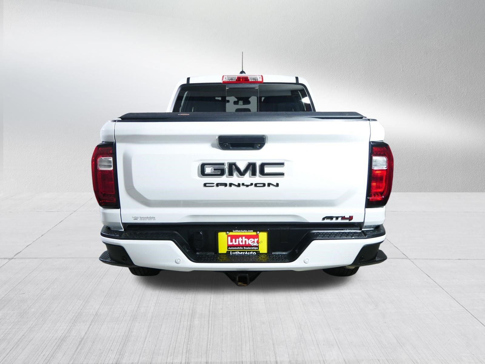 Used 2023 GMC Canyon AT4 w/ AT4 Premium Package AWD/4WD image 6