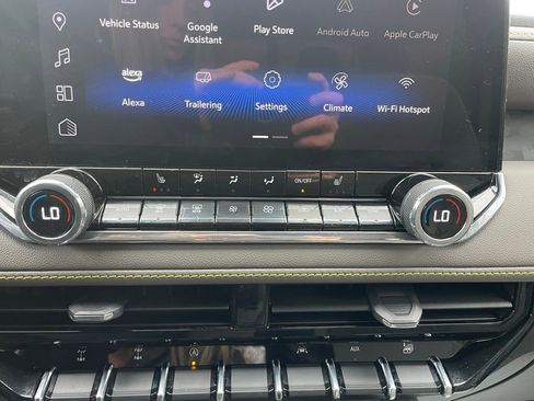 Certified 2024 Chevrolet Colorado ZR2 w/ Safety Package image 39