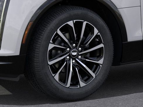 New 2025 Cadillac Lyriq Sport image 33