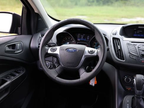 Used 2016 Ford Escape S FWD image 27