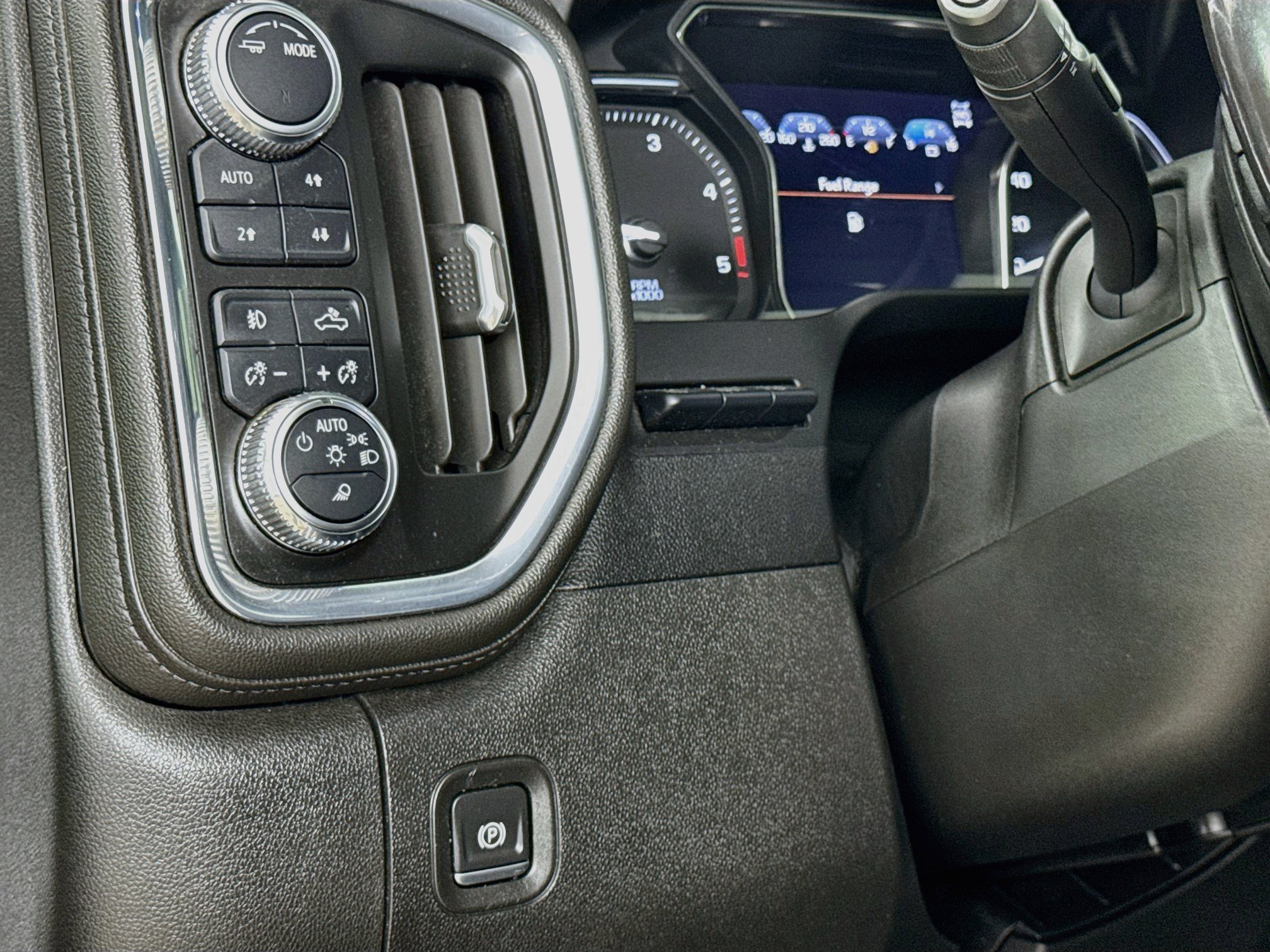 Used 2023 GMC Sierra 3500 Denali w/ Denali Ultimate Package AWD/4WD image 12