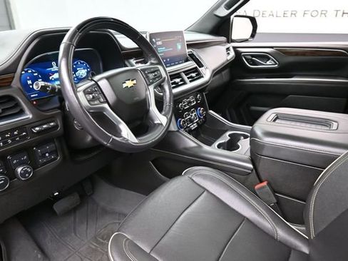 Used 2023 Chevrolet Tahoe Premier w/ Advanced Technology Package AWD/4WD image 12