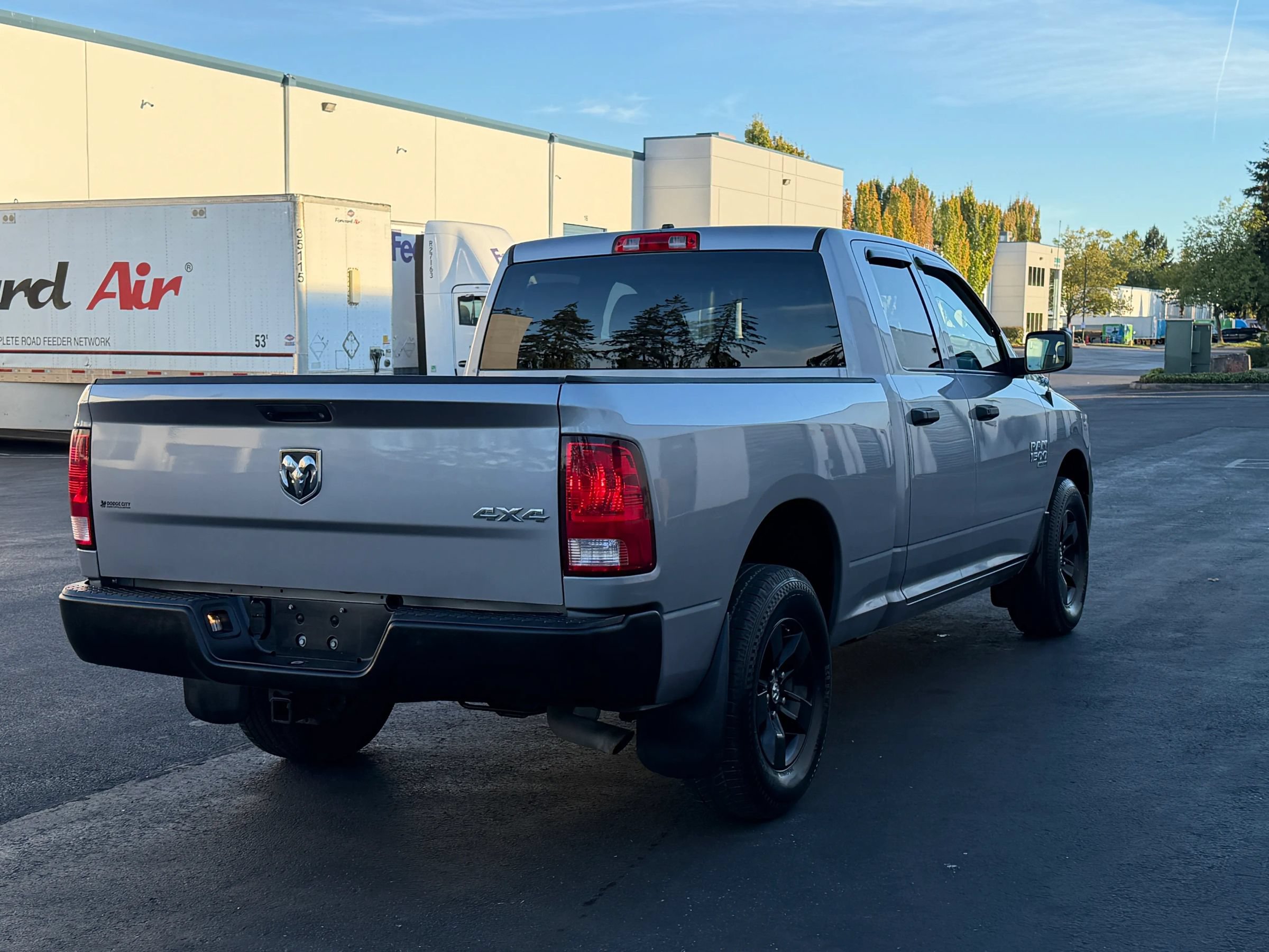 Used 2019 RAM 1500 ST AWD/4WD image 4