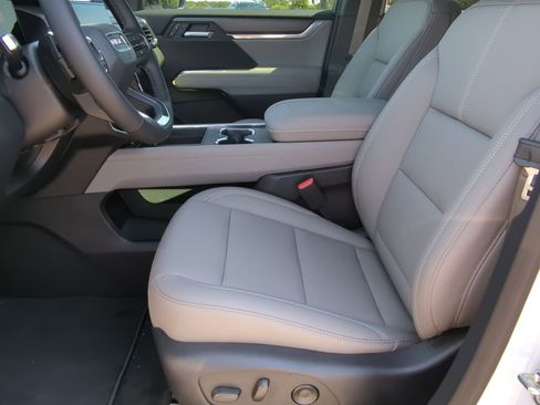 New 2026 GMC Acadia Elevation w/ Elevation Premium Package image 21