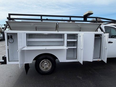 Used 2007 Chevrolet Silverado 3500 W/T w/ Provisions, Wrecker Package image 12