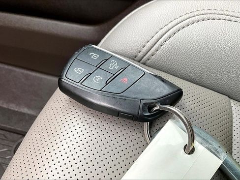 Used 2022 GMC Sierra 1500 SLT w/ SLT Premium Plus Package image 11