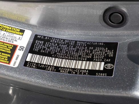 Used 2025 Toyota Camry LE AWD/4WD image 16