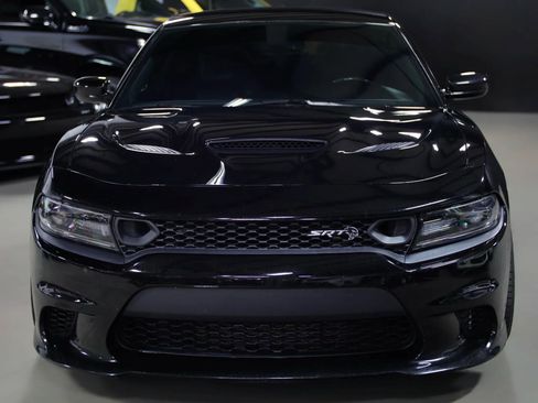 Used 2019 Dodge Charger SRT Hellcat w/ Navigation & Travel Group image 5