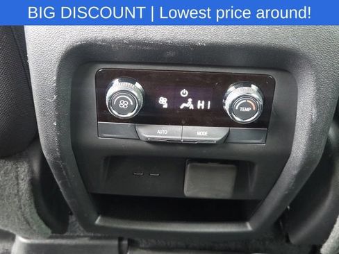 Used 2024 Chevrolet Traverse LT w/ LPO, Floor Liner Package FWD image 20