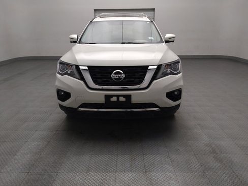 Used 2020 Nissan Pathfinder Platinum w/ Cargo Package FWD image 15