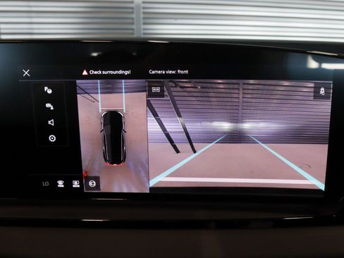 Used 2025 Audi Q6 e-tron Premium w/ Convenience Package image 22