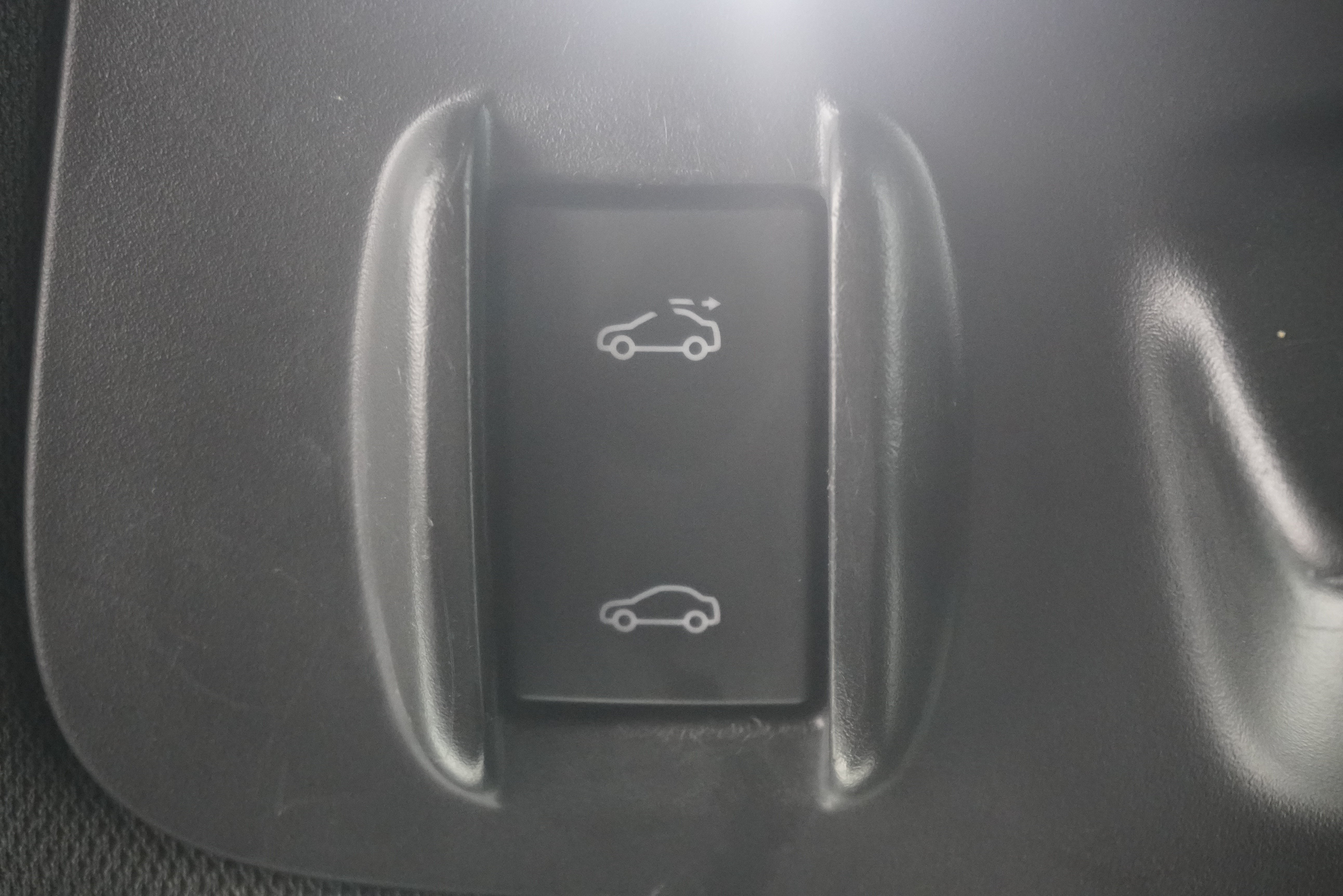 Used 2023 Chevrolet Camaro LT RWD image 22