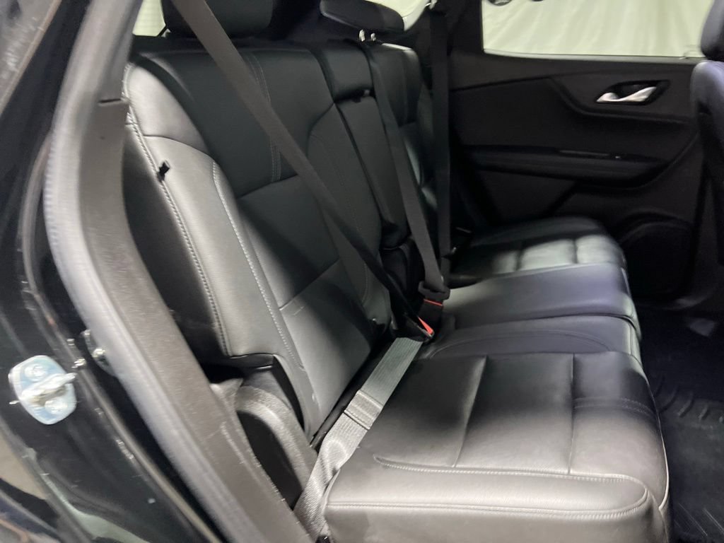 Used 2019 Chevrolet Blazer LT w/ Sun and Wheels Package FWD image 12
