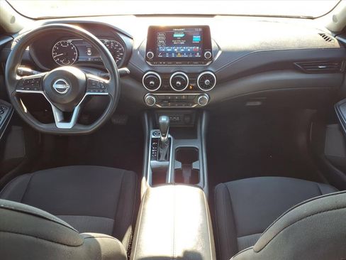 Used 2024 Nissan Sentra SV image 9